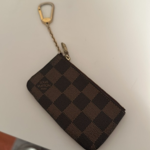 Louis Vuitton Card Holden. Great condition. - Picture 3 of 4